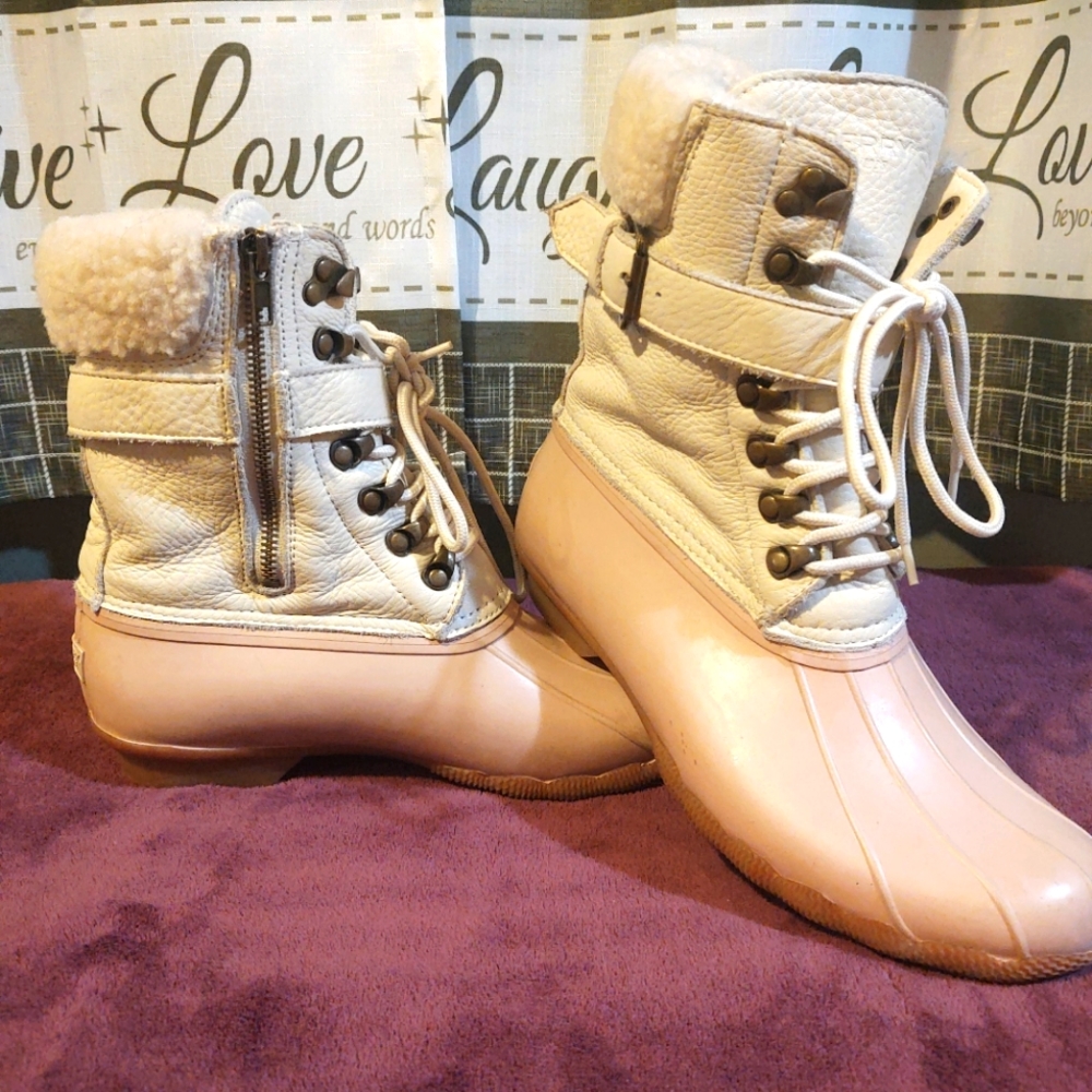 SOLD!!!!! Sperry  Top Sider Saltwater Duck Boot